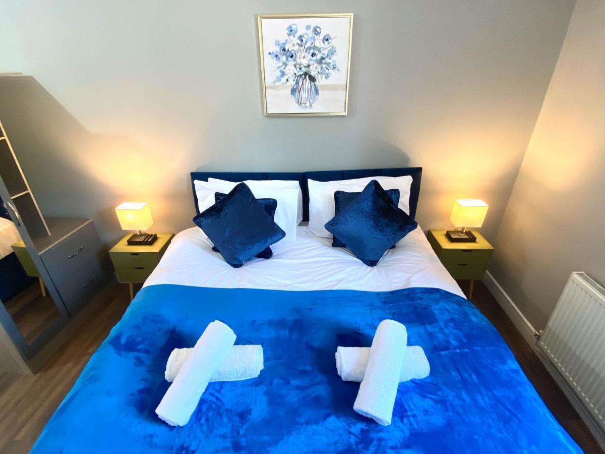 Apartament 2 Bed Town Centre Nr Theatre Free Park Wi-Fi & Garden Aylesbury  Zewnętrze zdjęcie