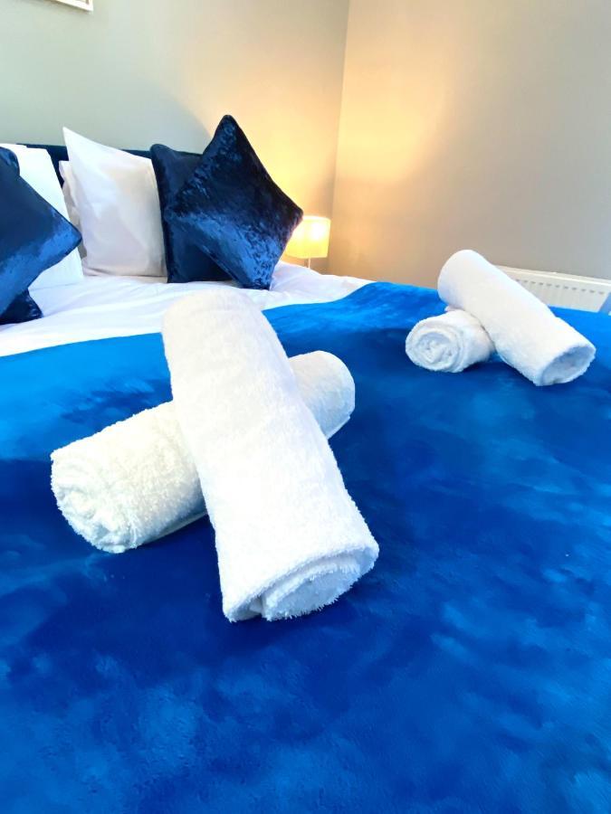 Apartament 2 Bed Town Centre Nr Theatre Free Park Wi-Fi & Garden Aylesbury  Zewnętrze zdjęcie