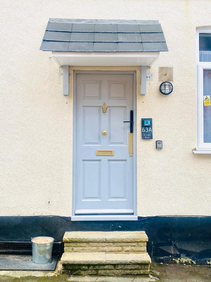 Apartament 2 Bed Town Centre Nr Theatre Free Park Wi-Fi & Garden Aylesbury  Zewnętrze zdjęcie