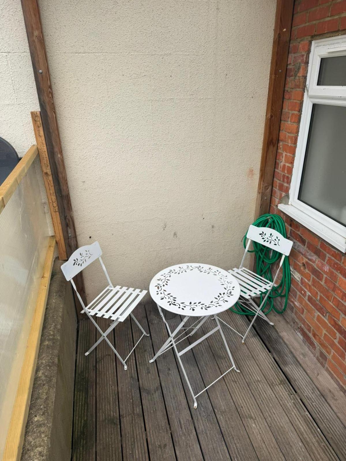 Apartament 2 Bed Town Centre Nr Theatre Free Park Wi-Fi & Garden Aylesbury  Zewnętrze zdjęcie